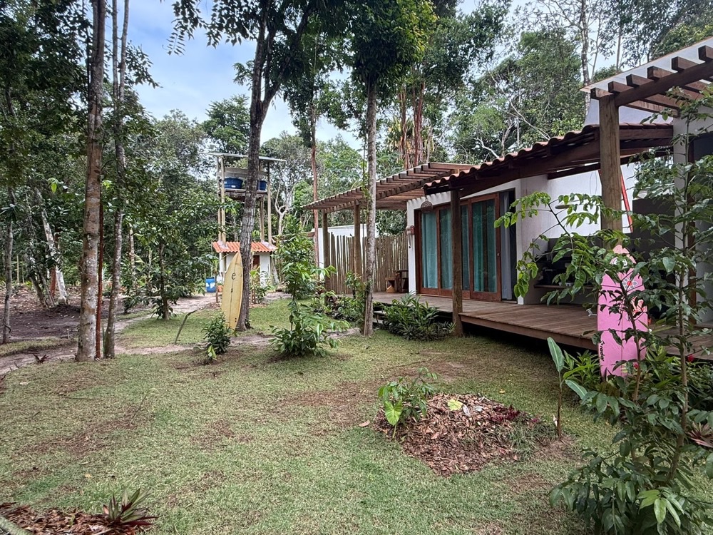 Casa Mimpi — bangalôs bioconstruídos em Piracanga